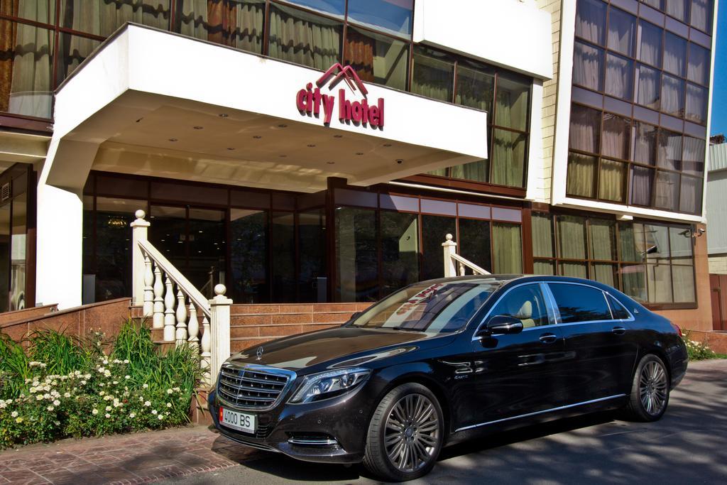 City Hotel Bishkek Ngoại thất bức ảnh