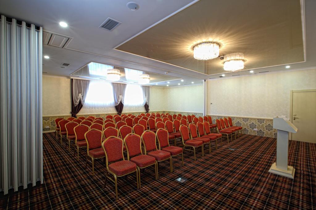 City Hotel Bishkek Ngoại thất bức ảnh