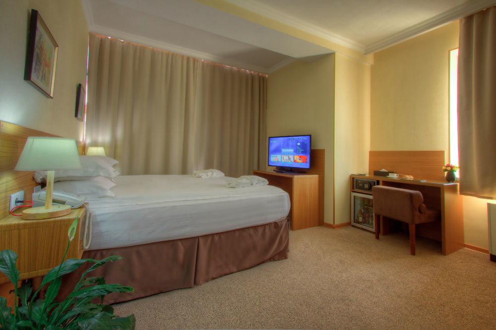 City Hotel Bishkek Ngoại thất bức ảnh