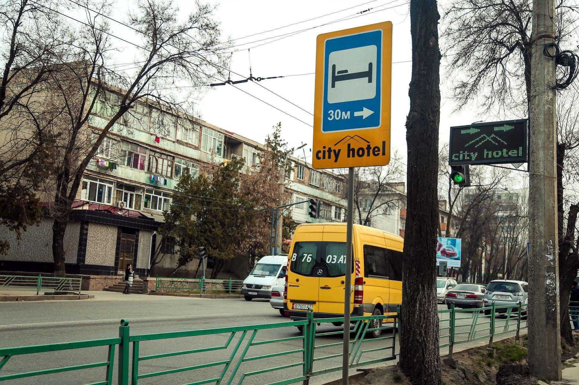 City Hotel Bishkek Ngoại thất bức ảnh